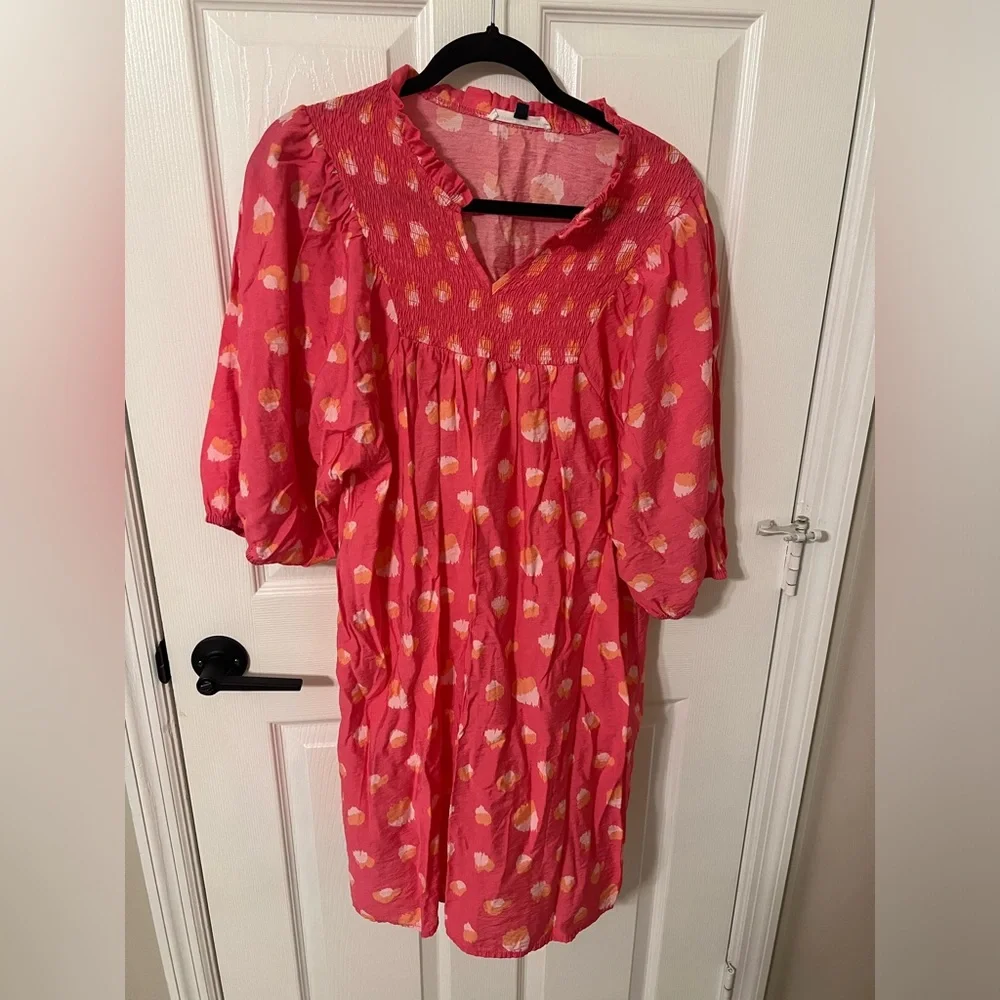 Fun pattern dress. - Picture 1 of 2